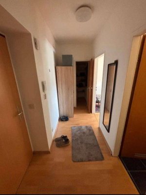 Kleine Wohnung, gute Lage! Mit Parkplatz und Keller