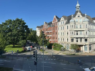 Freier Blick bis zum Park, 3 Zi, große Küche, ruhiger Garten - keine WG