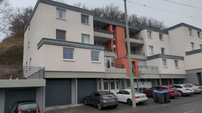 ab sofort: in 2022 renovierte 3ZKB Wohnung in Zentrumsnähe mit gr. Balkon, optional mit Garage