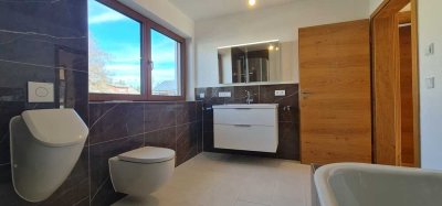 ... Neubau-Erstbezug DHH mit ca. 175m² Wfl. mit Luft-Wärme-ZH + PV in ruhigem Wohngebiet ...
