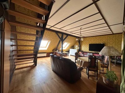 Attraktive 5-Zimmer-Dachgeschoss-Wohnung, Provisionsfrei!