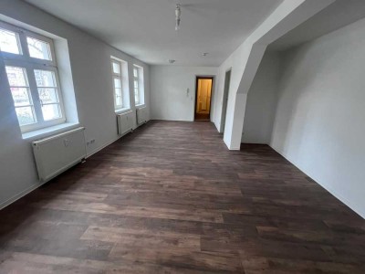 2 Zimmer Wohnung  1 EG