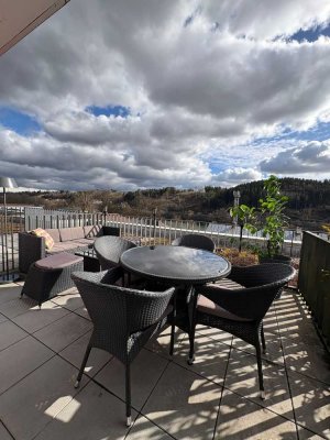 Stilvolle 1,5 Zi. Penthouse mit großer Süd-Dachterrasse in Richtung Inn, nur 500m von der Uni !