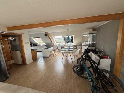Elegante Dachgeschoßwohnung in direkter Nähe zum Westfalenpark!