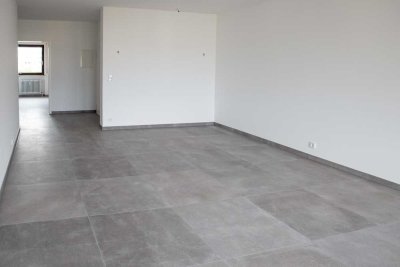 Toplage  - Thon / 4-Zimmer-Wohnung mit Balkon