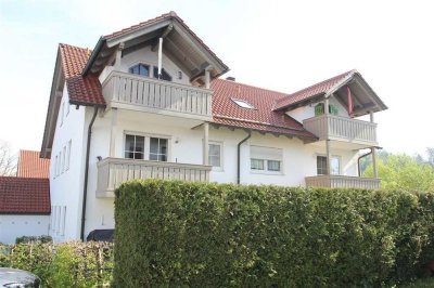 Große 4-Zimmer Wohnung mit 2 Balkonen in Viecht/Eching