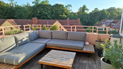 Wohnen über den Dächern Schwetzingens: Maisonette mit Dachterrasse und 2 TG-Stellplätzen