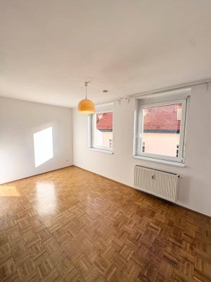 2-Zimmer-Erstbezug nach Sanierung in zentraler Lage - Provisionsfrei!