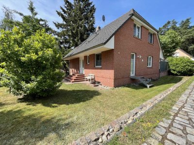 Großzügiges Einfamilienhaus mit Garten und Keller