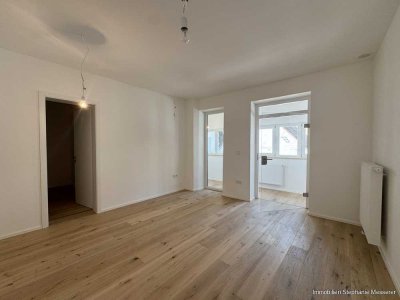 Erstbezug nach Sanierung - 2er WG willkommen! Individuelle 2 Zi-Wohnung + Wohnküche