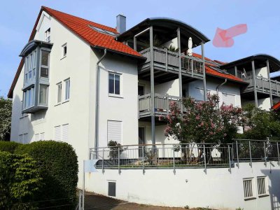 Hübsche, sonnige 1,5-Raum-DG-Galeriewohnung mit Balkon  in Wendlingen Am Neckar