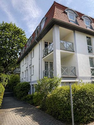 Gemütliche 3 Raum Wohnung, offene Küche, Badewanne, Tiefgaragen-Stellplatz zentral in Dresden