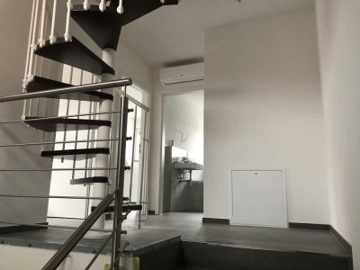 Neuwertige Maisonettewohnung mit 3,5 Zimmern sowie Balkon und EBK in Winnenden-Hertmannsweiler