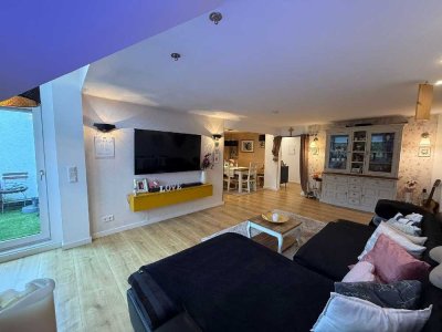 Attraktive 4-Zimmer-Maisonettewohnung mit Sonnenbalkon und Garage in Solingen-Aufderhöhe!
