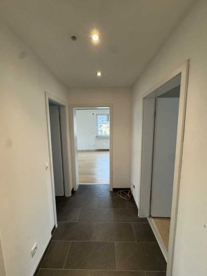 Helle, sanierte 3-Zimmer-Wohnung mit Balkon – Bonn-Mehlem