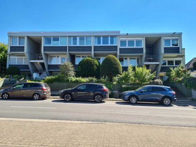 Attraktive 2-Zimmer-Wohnung mit Südausrichtung, Terrasse und Weitblick – in direkter Nähe zu Schloss