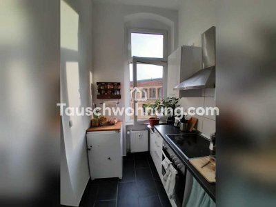 Tauschwohnung: Cozy, 2 room flat in Kreuzberg - Looking for 1 room flat