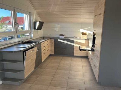 neuwertige 5-Raum-Wohnung mit Balkon und EBK in Kaisersbach