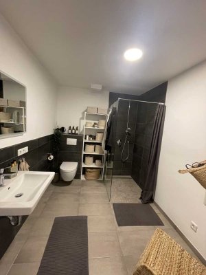 Exklusive 3-Zimmer-Wohnung mit gehobener Innenausstattung mit Balkon und Einbauküche in Mannheim
