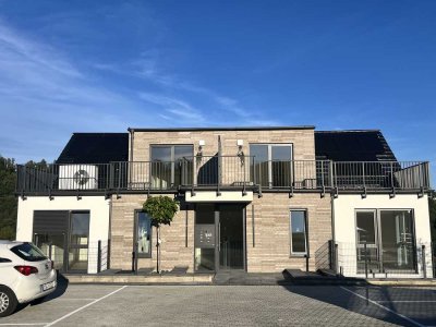 MODERNE MAISONETTE-WOHNUNG MIT AUSBLICK!
3 Zimmer