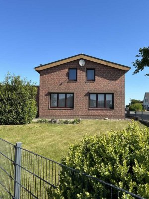 Einfamilienhaus mit Werkstatt * zentrale Ortslage Bühnsdorf *