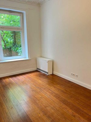 Altbau 4,5 Zi. Terrasse Eimsbüttel ruhige Lage
