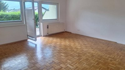 Telfs-Schnäppchen: Schöne, geräumige Großgarconniere mit Terrasse, Keller und TGAAP!