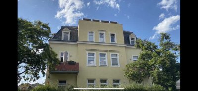 Erstbezug nach Sanierung: Charmante 3-Zimmer-Maisonette-Wohnung im 2. OG in Dresden-Großzschachwitz