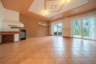 Kirchhain-Burgholz: Viel Platz für die Familie – Haus mit 6 Zimmern und Garten