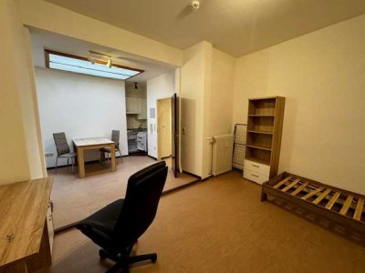 1 Zimmer, kleines Apartment möbliert, HD Friedrich-Ebert-Anlage