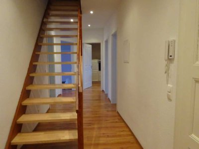 +++Traumhafte 6-R. Maisonette-Whg.+Tolles Bad+Große Küche+Loggia!!+++