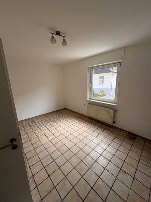 Lebendige Nachbarschaft: 3-Zimmer-Wohnung in Trier-Kürenz