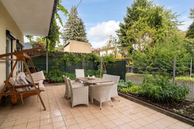 Zentrale Erdgeschosswohnung mit großer Terrasse und Duplexparker