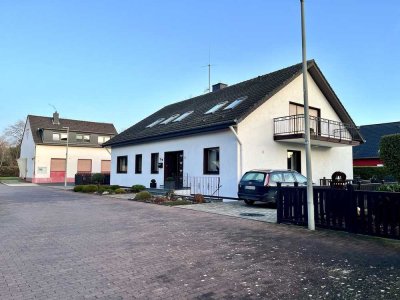 Viel Platz in Oberhausen! Gepflegtes EFH mit sehr schönem Garten in Sackgasse mit eigenem Bunker!!!!