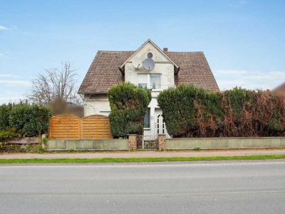 Viel Platz, viele Möglichkeiten. Großzügiges Zweifamilienhaus mit Einliegerwohnung in Lübbecke
