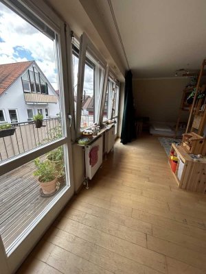 Von privat: Sonnige Maisonette-Wohnung im Herzen Plieningens
