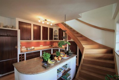 Großzügige Maisonette mit Wohlfühlcharakter!