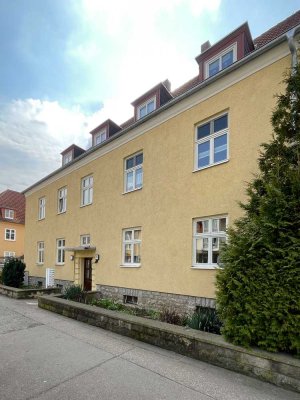 Renovierte 2-Zimmer-Wohnung in verkehrsgünstiger Lage!