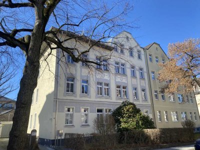 Stilvolle helle 3-Raum-Wohnung mit 80 m² + Balkon im Denkmal in ruhiger zentrumsnaher Lage + Stellpl
