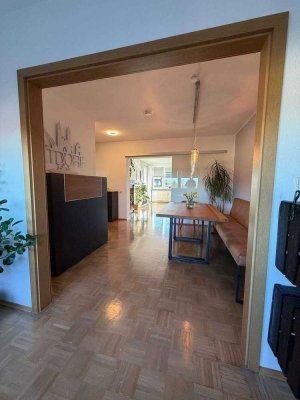 Endlich mal eine 4 Zimmerwohnung in Hitdorf - Seltene Gelegenheit