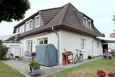 0 % Käuferprovision! Moderne Doppelhaushälfte im besten Pflegezustand in ruhiger Wohnlage!