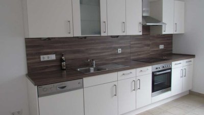 Stilvolle, neuwertige 3-Zimmer-Wohnung mit Balkon und Einbauküche in Ingolstadt, zentrumsnah