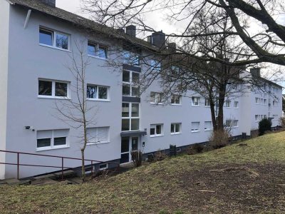 Vollständig renovierte 3-Raum-Wohnung mit Balkon in Idar-Oberstein