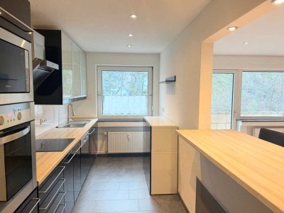 EINZUGSBEREIT: MODERNISIERTE EIGENTUMSWOHNUNG MIT BALKON !!!