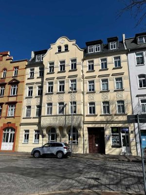 Wunderschöne vollständig renovierte Wohnung mit zwei Zimmern in Gera Jugendstil nähe Reuß-Park Küche