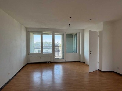 Helle Mitte ruft - Tolles Apartment mit Balkon und Wannenbad!
