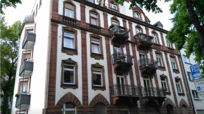 3-Zimmer-Wohnung mit Altbau-Charme (2.OG)  in MA-Lindenhof zu vermieten!