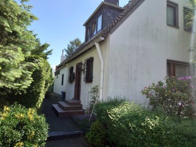 Geräumiges, preiswertes 9-Raum-Mehrfamilienhaus in Wesseling