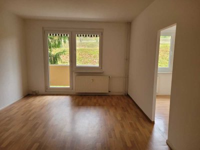 Große und helle schöne 3-Zimmer EG-Wohnung mit Balkon