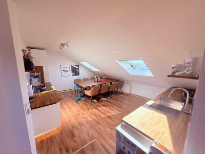 116 qm2 frisch renovierte, großzügige & helle 4 Zimmer Whg. mit 2 KFZ-Stellplätzen in Möglingen